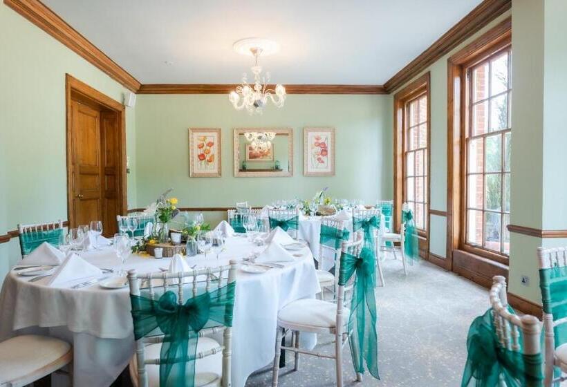 ホテル Royal Berkshire