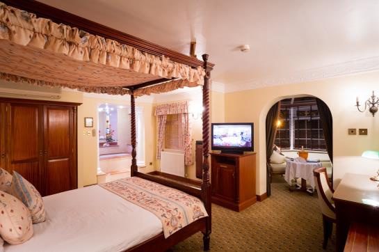 Отель Royal Chace