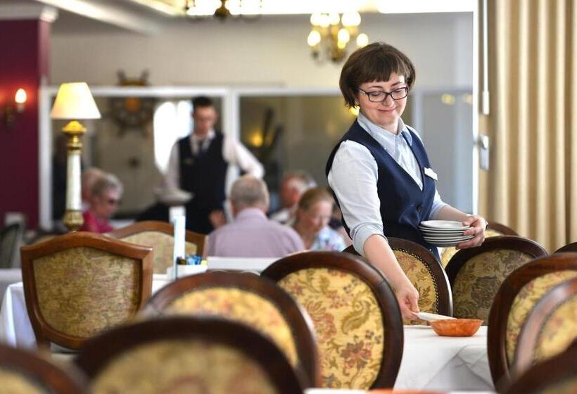 Отель Royal Norfolk