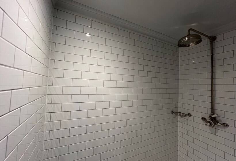 Отель The Rudloe Near Bath Marco Pierre White