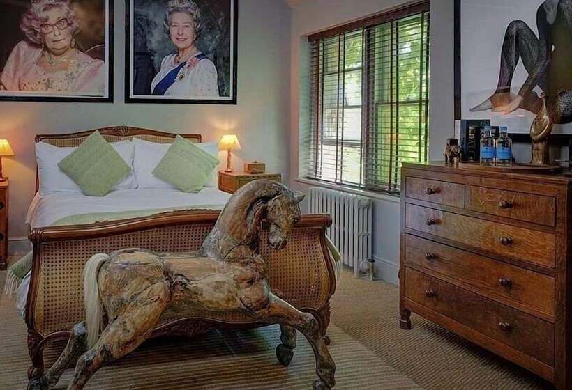 Отель The Rudloe Near Bath Marco Pierre White