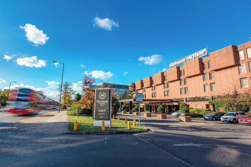 Sheraton Skyline Hotel London Heathrow
