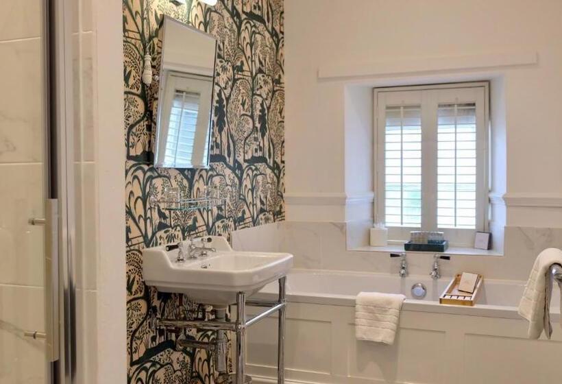 Отель Simonstone Hall