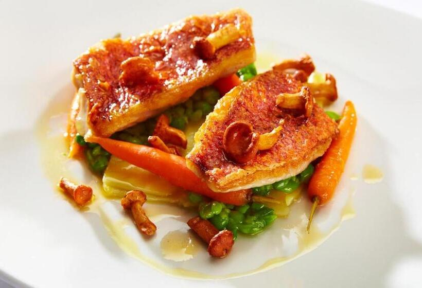 فندق South Lodge