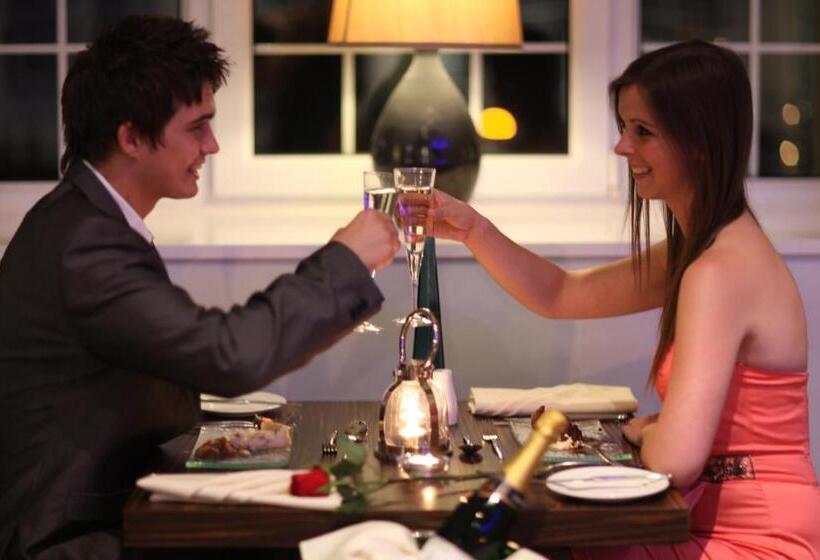 בית מלון כפרי Stradey Park