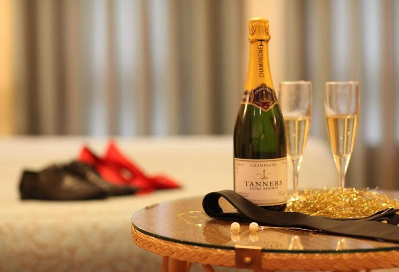 בית מלון כפרי Stradey Park