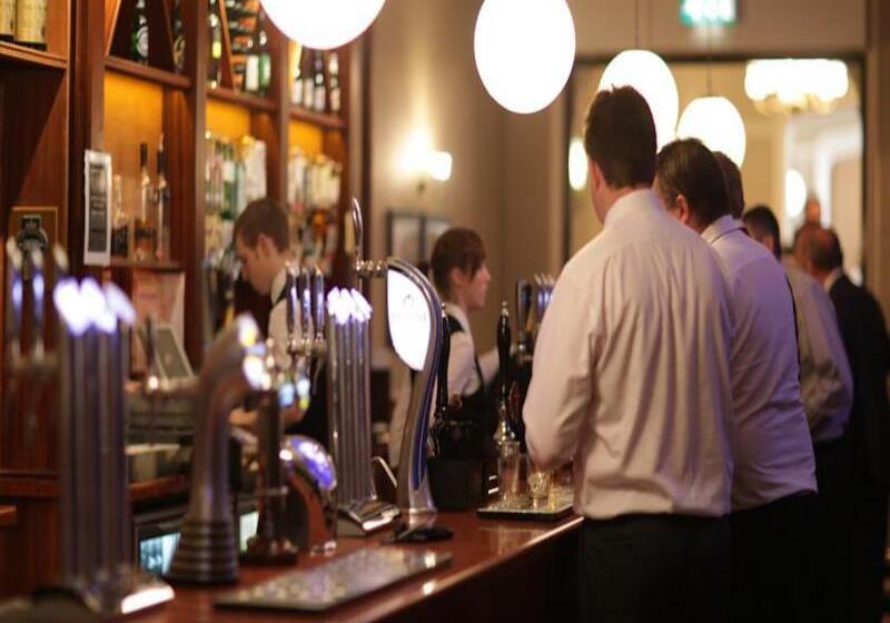 בית מלון כפרי Stradey Park