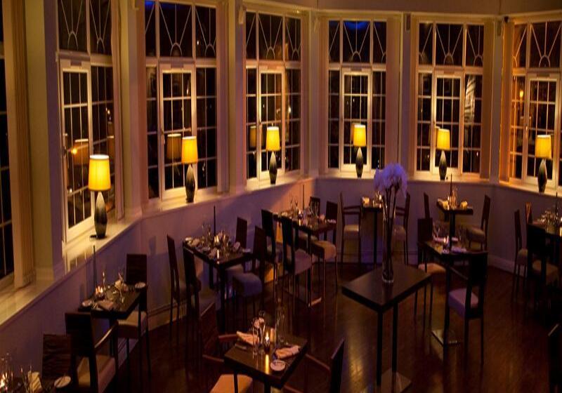 בית מלון כפרי Stradey Park