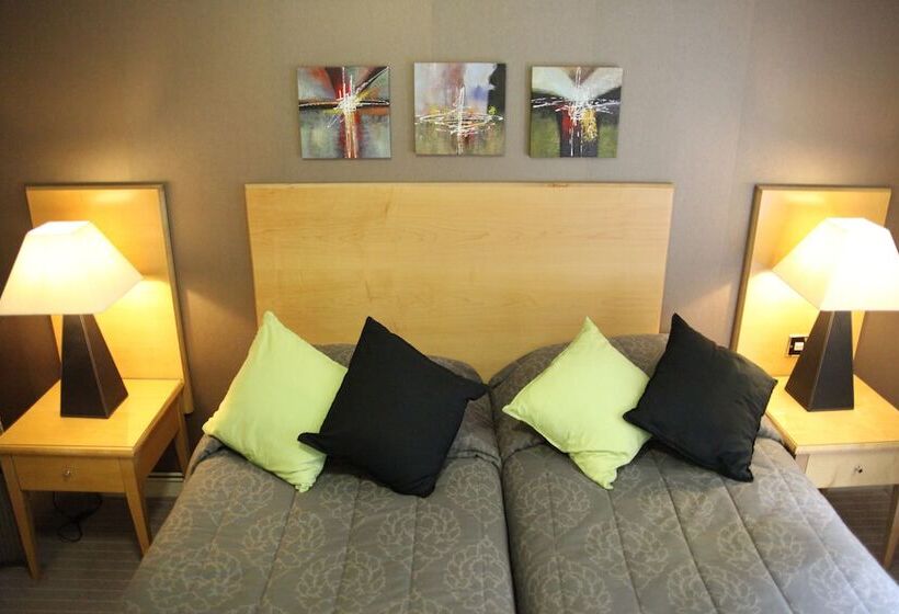 בית מלון כפרי Stradey Park