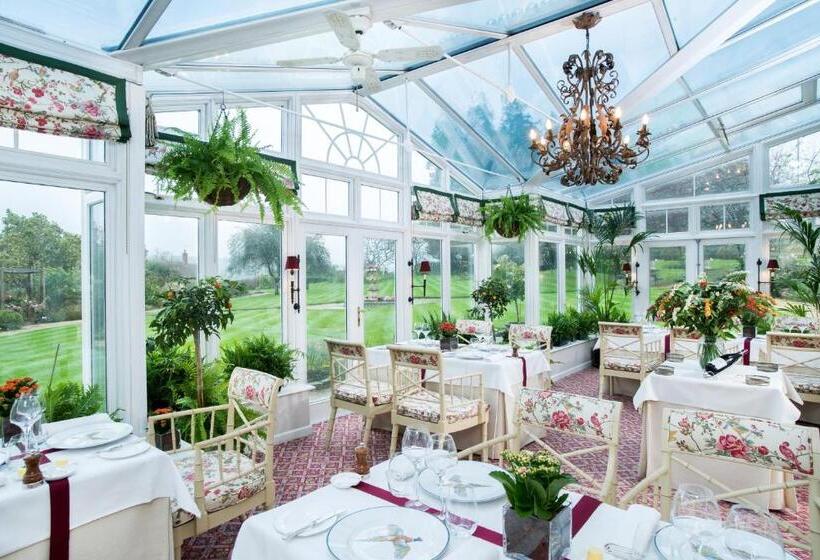 فندق Summer Lodge Country House