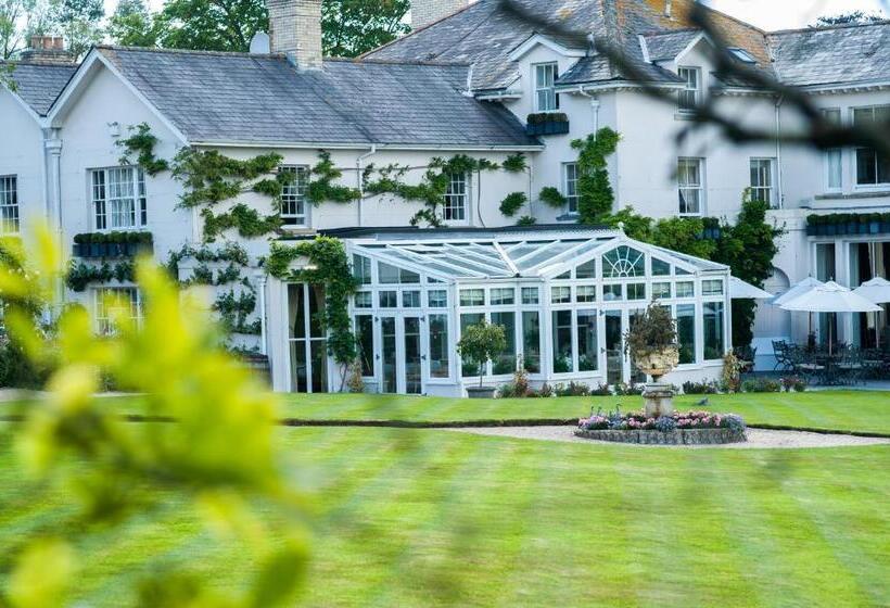 فندق Summer Lodge Country House