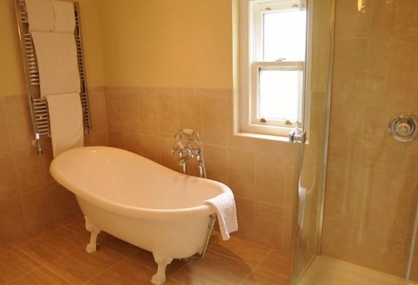 Otel Taychreggan, Signature Collection By Eight Continents