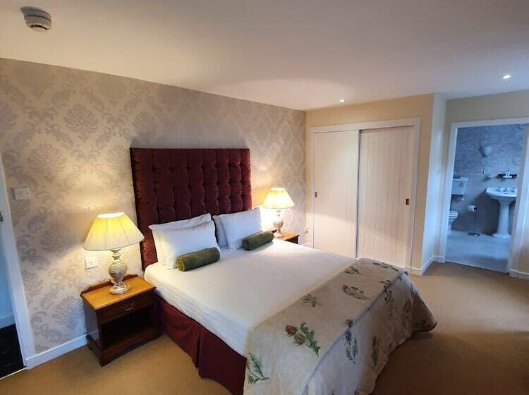 Otel Taychreggan, Signature Collection By Eight Continents