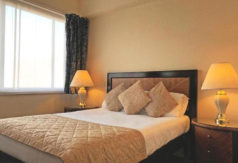 ホテル The Ashley