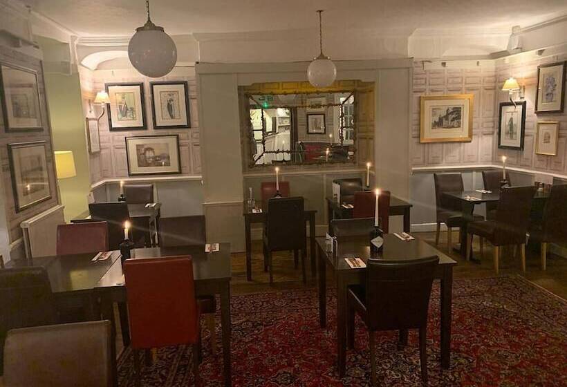 Отель The Beaufort