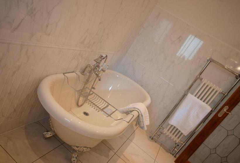 בית מלון כפרי The Bird In Hand