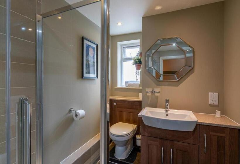 בית מלון כפרי The Bird In Hand