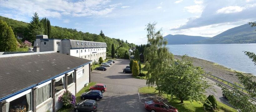 בית מלון כפרי The Caledonian