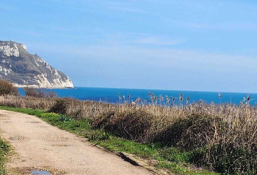 ホテル The Casterbridge