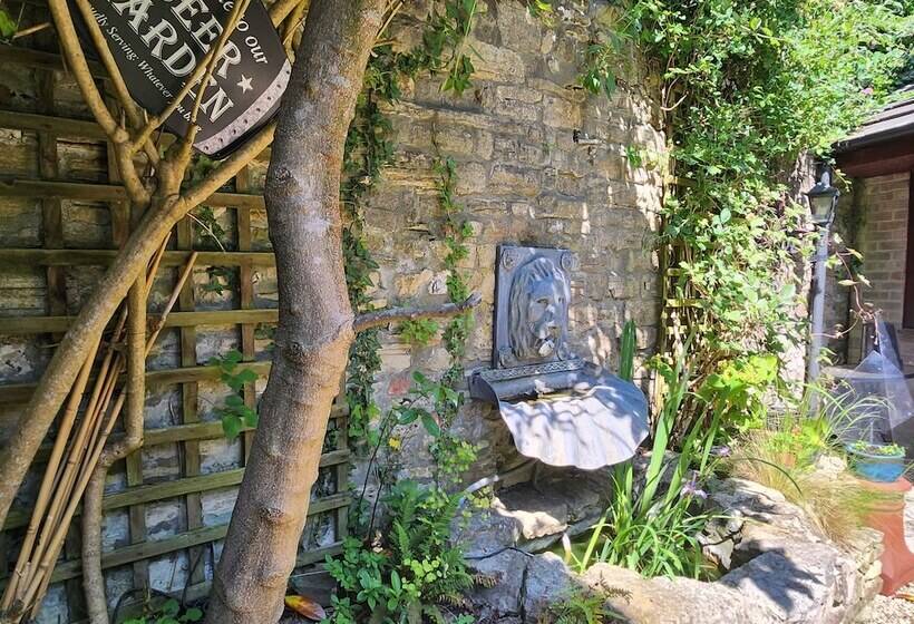 ホテル The Casterbridge