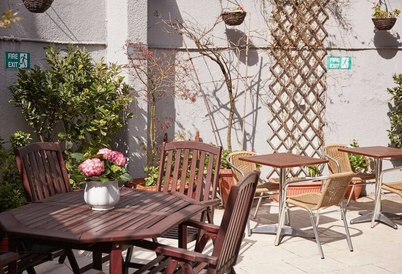 Отель The Diplomat