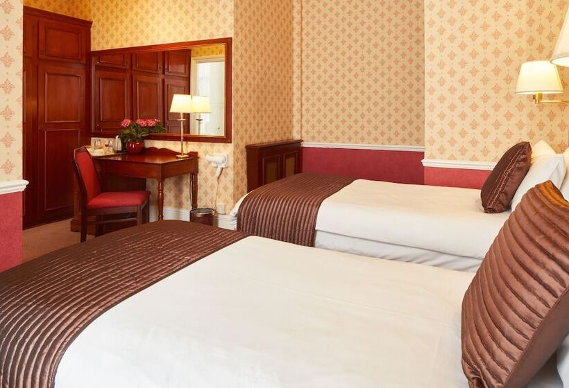 Отель The Diplomat