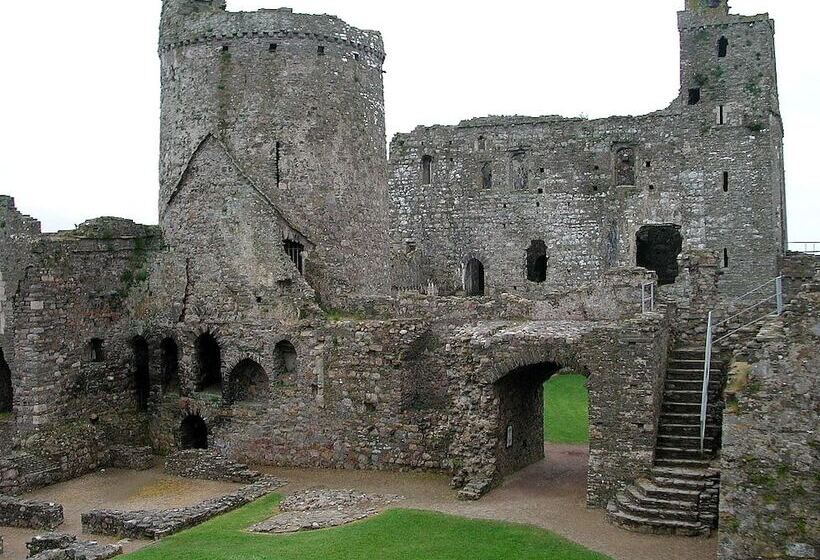 The Diplomat Hotel Restaurant & Spa