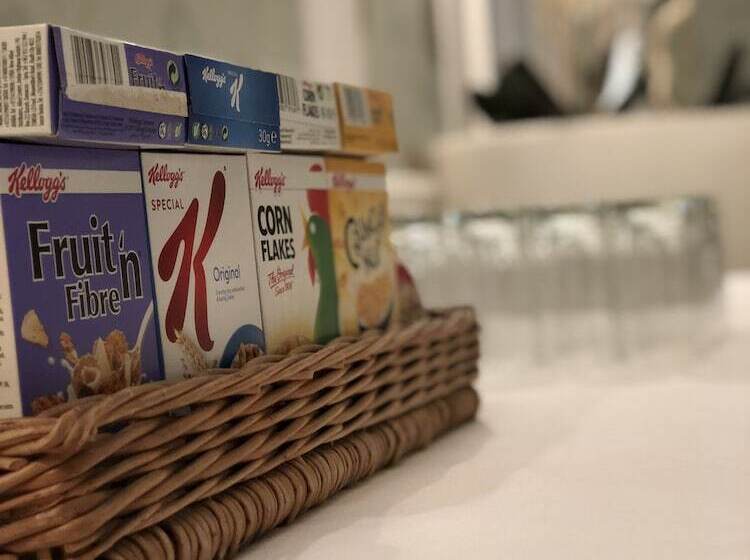 בית מלון כפרי The Falcon