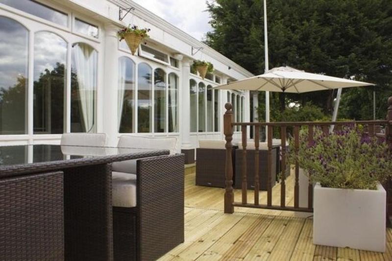 בית מלון כפרי The Falcon