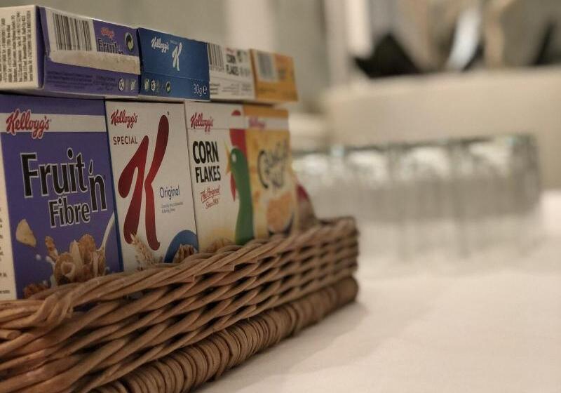 בית מלון כפרי The Falcon