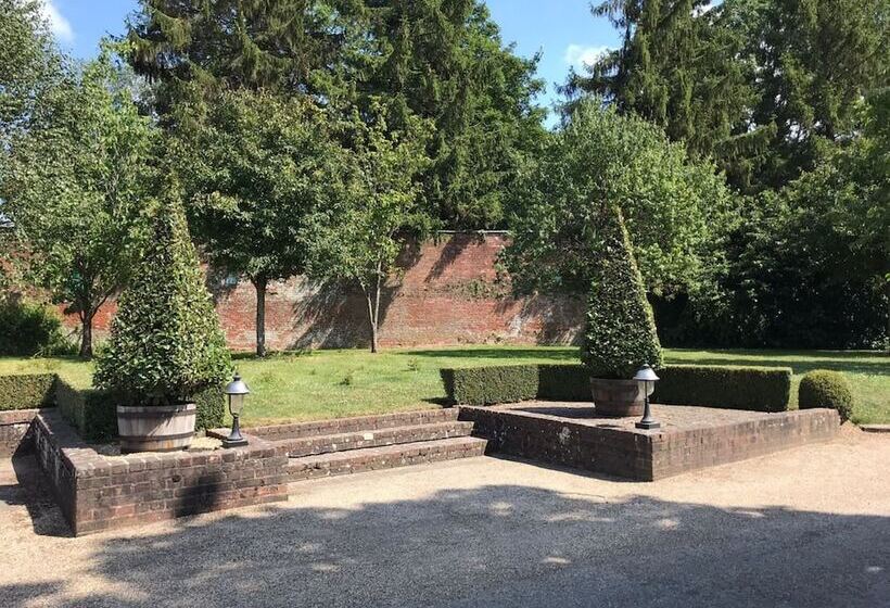 ホテル The Goodwood