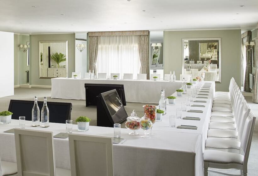 ホテル The Goodwood