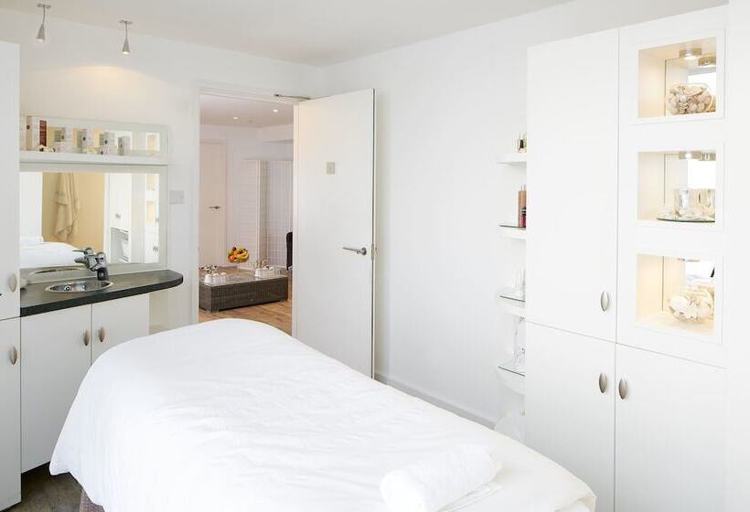 ホテル The Goodwood