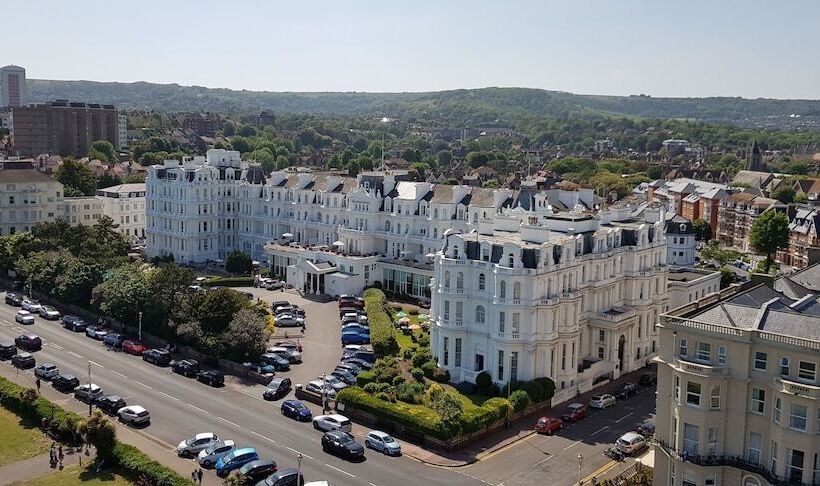 בית מלון כפרי The Grand