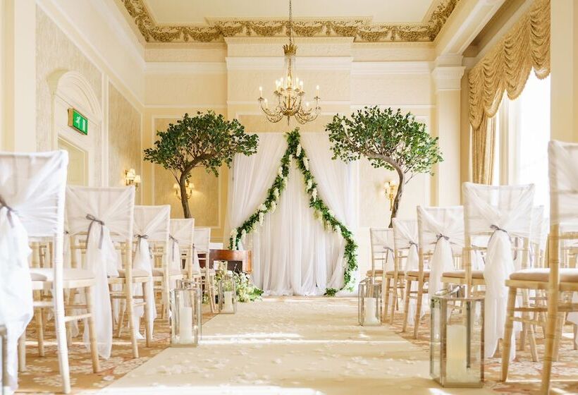 בית מלון כפרי The Grand