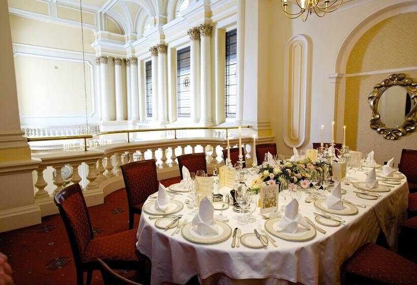 בית מלון כפרי The Grand