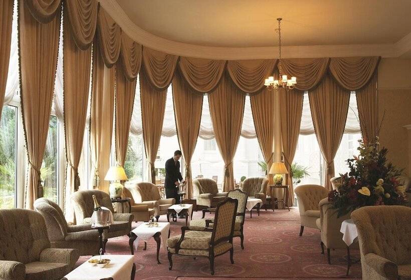 בית מלון כפרי The Grand