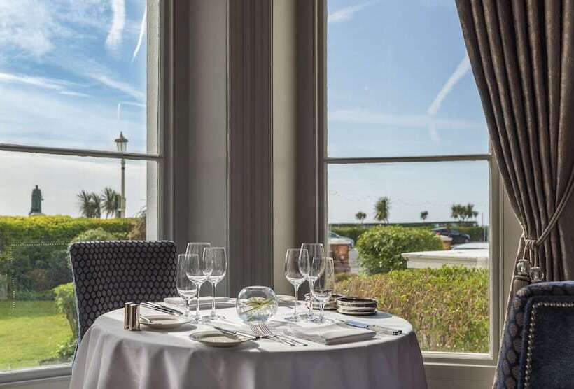 בית מלון כפרי The Grand