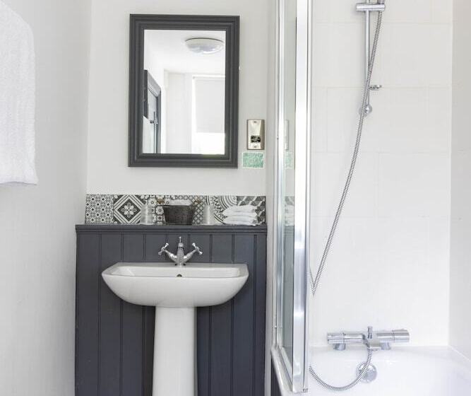 ホテル The Harrogate Inn   The Inn Collection Group