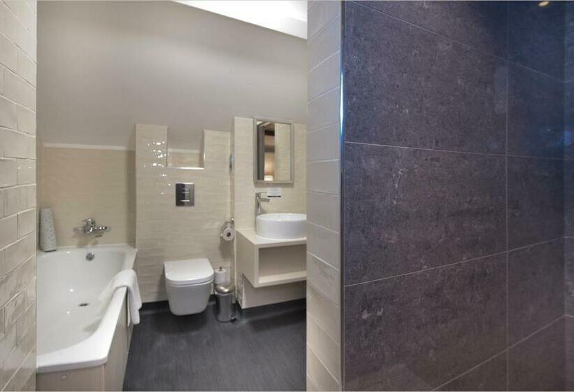 The King S Head Hotel Wetherspoon