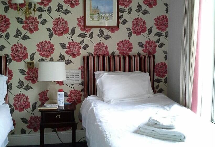 호텔 Lansdowne Strand