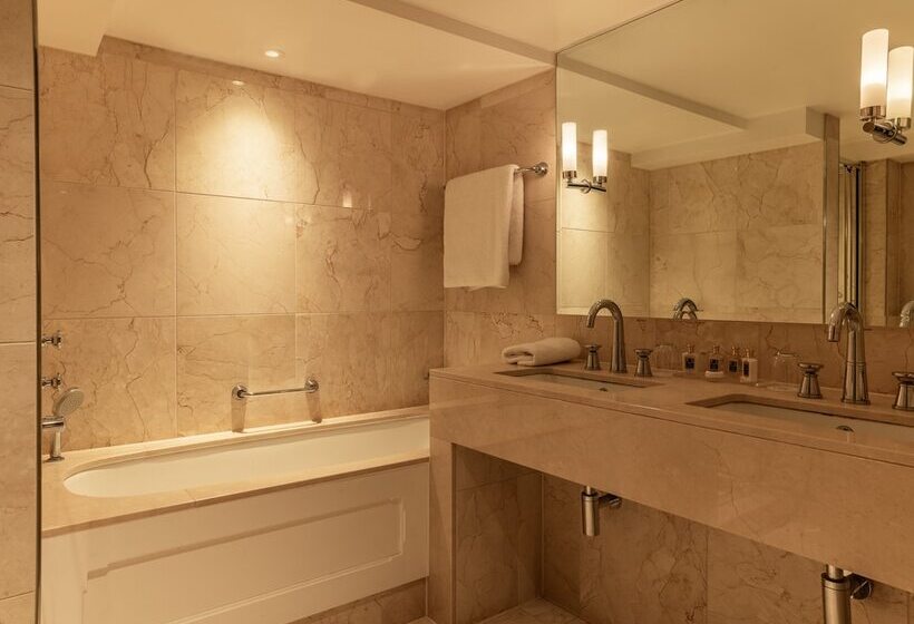 호텔 The Lygon Arms   An Iconic Luxury