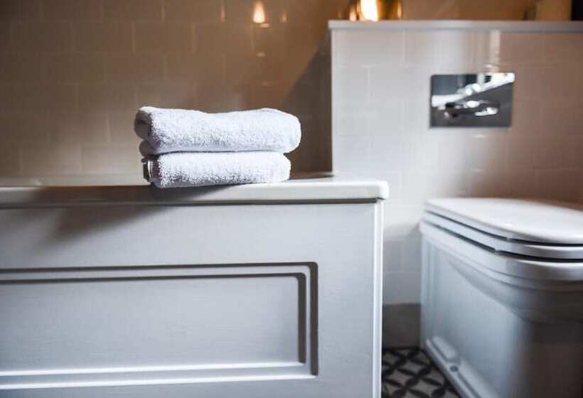 호텔 The Lygon Arms   An Iconic Luxury