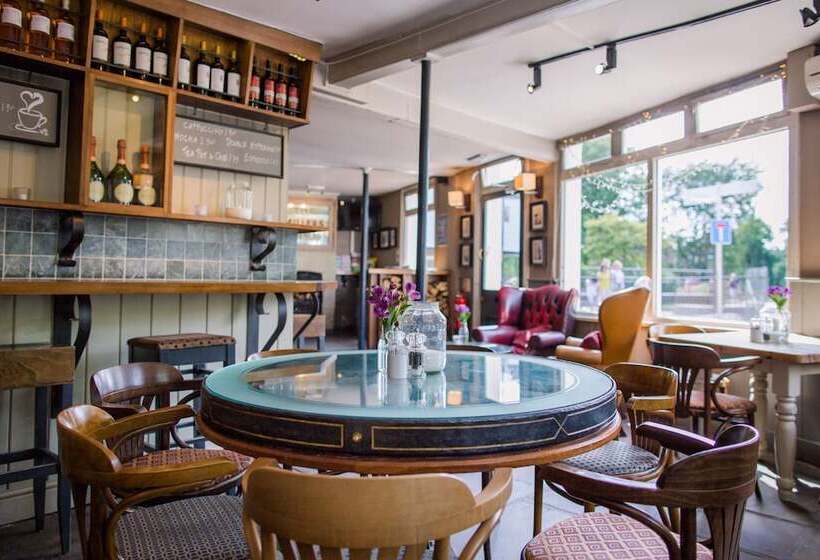 酒店 The Millers Arms Inn