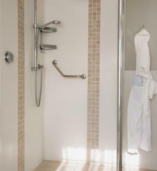 בית מלון כפרי The Millstream & Restaurant