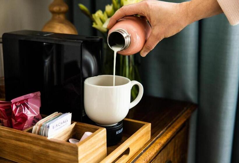 The Moorings Hotel & Restaurant