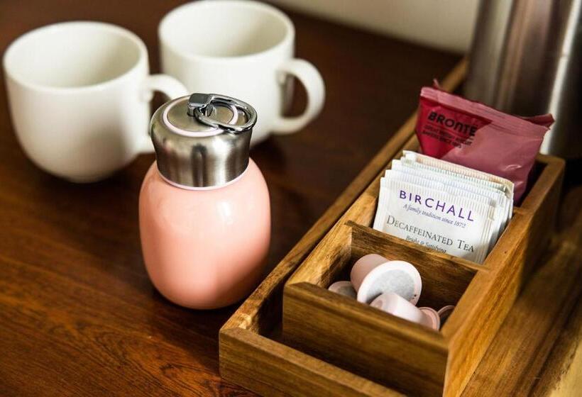 The Moorings Hotel & Restaurant