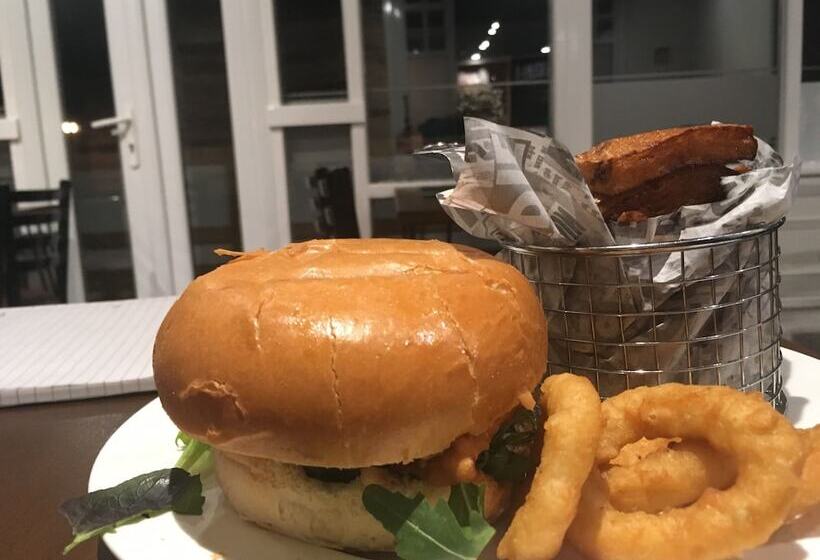 هتل The Mount Rooms