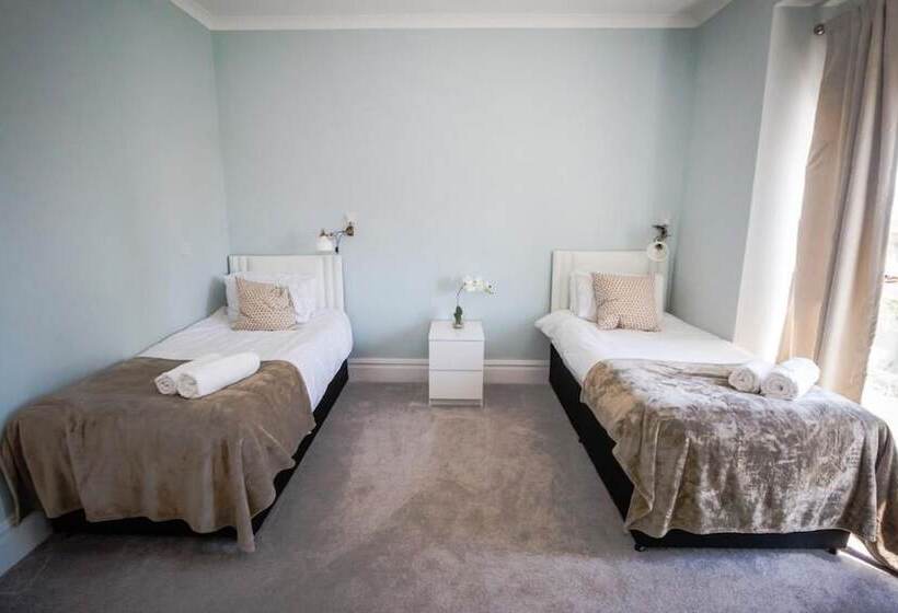 هتل The Mount Rooms