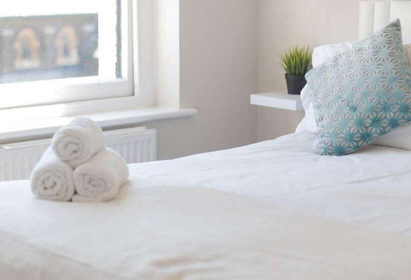 هتل The Mount Rooms